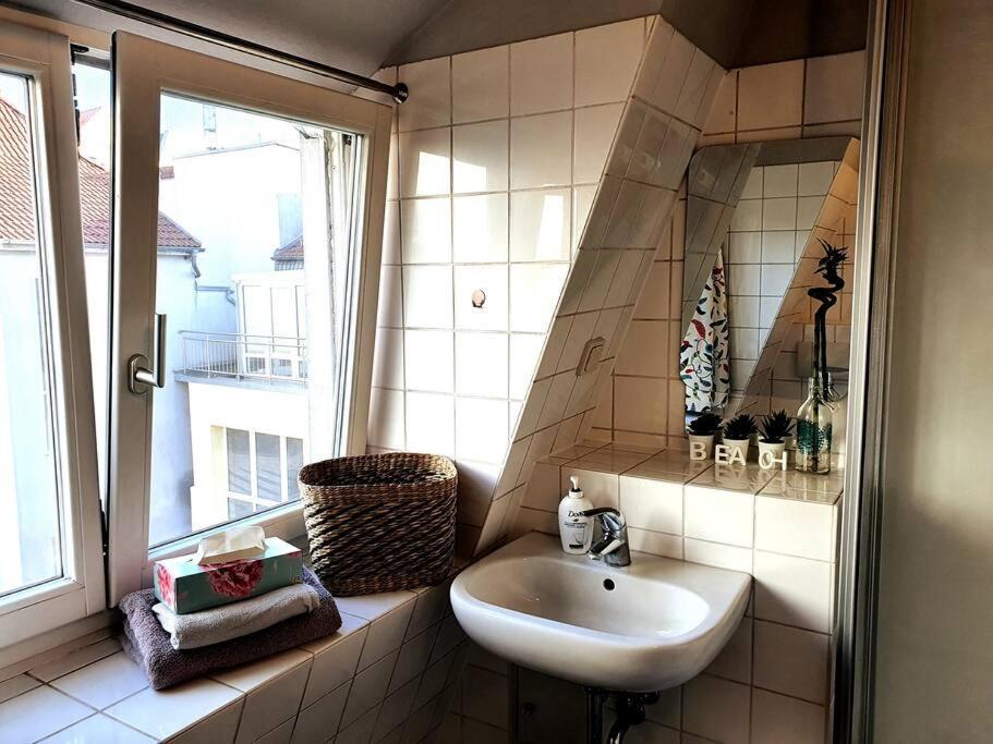 Rostock Hautnah Erleben - Schoene Maisonette 2Og ภายนอก รูปภาพ