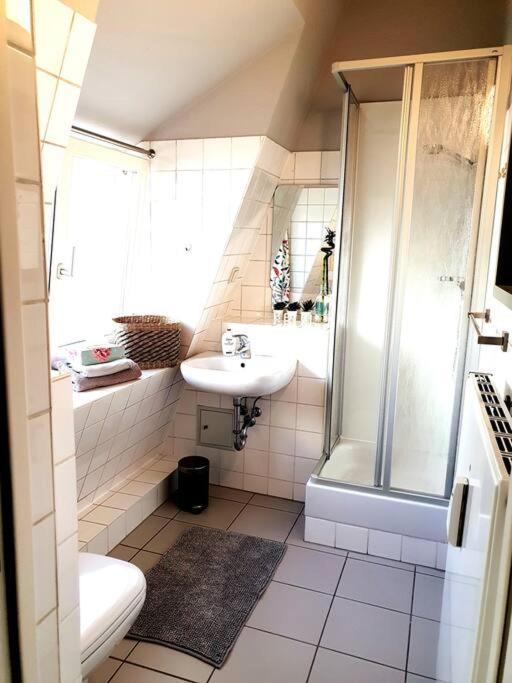 Rostock Hautnah Erleben - Schoene Maisonette 2Og ภายนอก รูปภาพ